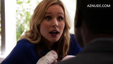 Kristen Bell breastfeed a child