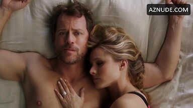 Kristen Bell loves to have sex on the couch