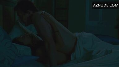 Kristen Bell Mila Kunis have sex at the same time