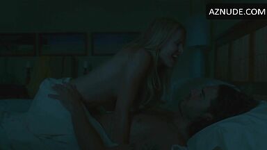 Kristen Bell Mila Kunis have sex at the same time