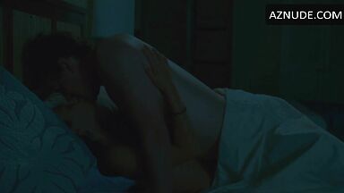 Kristen Bell Mila Kunis have sex at the same time