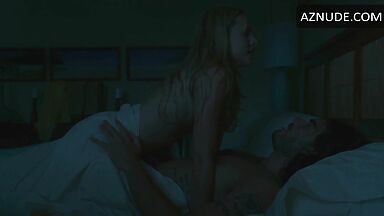 Kristen Bell Mila Kunis have sex at the same time