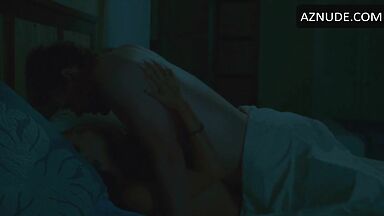 Kristen Bell Mila Kunis have sex at the same time