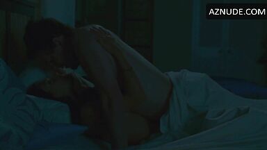 Kristen Bell Mila Kunis have sex at the same time