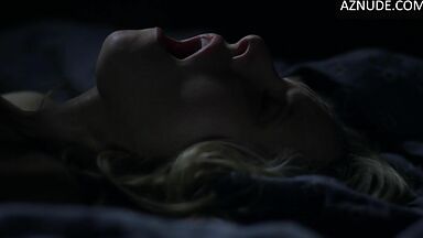 Kristen Bell has a wet and erotic dream