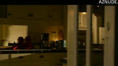 Mila Kunis in panties