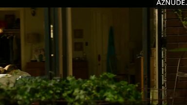 Mila Kunis in panties