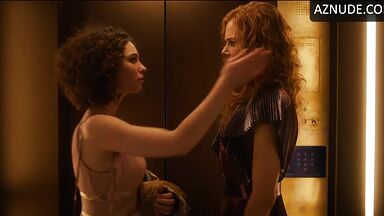 Nicole Kidman and Matilda De Angelis romantic kiss