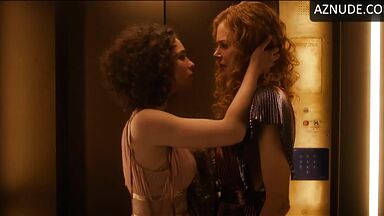 Nicole Kidman and Matilda De Angelis romantic kiss