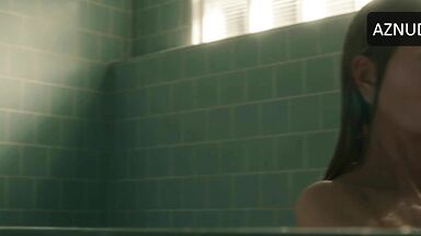 Nicole Kidman take a shower in Scarpetta