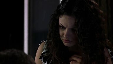 Mila Kunis she has a gorgeous cleavage