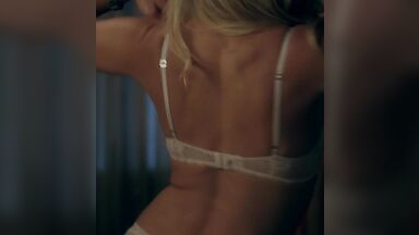 Kristen Bell dance in underwear