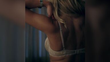 Kristen Bell dance in underwear