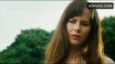 Nicole Kidman is naked in a place of ​​naked people