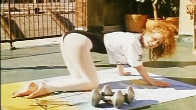 Nicole Kidman do sports with curly hair
