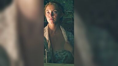 Sydney Sweeney Pulls Out Her Tit