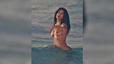 Salma Hayek sexy In Ask The Dust
