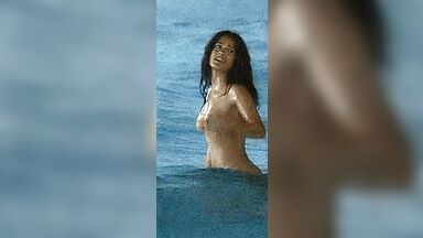 Salma Hayek incredibly body