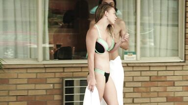 20 Year Old Sydney Sweeney in Bikini
