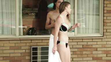 20 Year Old Sydney Sweeney in Bikini