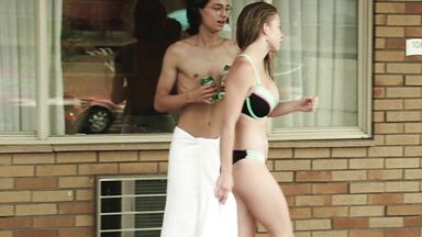 20 Year Old Sydney Sweeney in Bikini