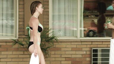 20 Year Old Sydney Sweeney in Bikini