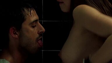 Ana De Armas - Mentiras Y Gordas