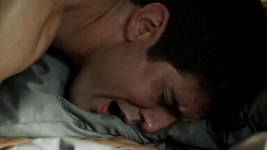 Melissa Barrera hot in Vida (2019)