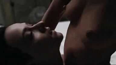 Marta Gastini and Analeigh Tipton in Compulsion (2016)