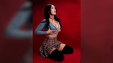 Megan Fox in Overcompensating