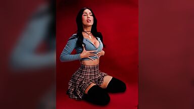 Megan Fox in Overcompensating