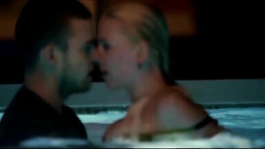 Kissing in pool