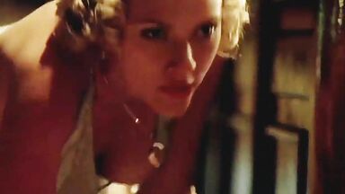 Scarlett Johansson's Jiggling