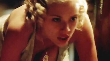 Scarlett Johansson's Jiggling