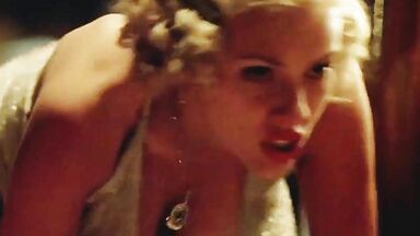 Scarlett Johansson's Jiggling