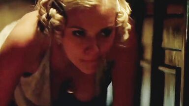 Scarlett Johansson's Jiggling