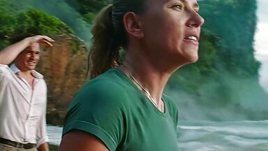 Scarlett Johansson wet kissing