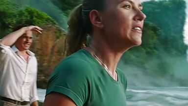 Scarlett Johansson wet kissing
