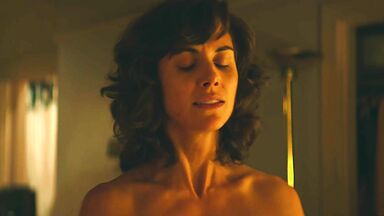 Alison Brie sex scene