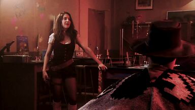 Alison Brie In Community