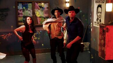 Alison Brie In Community