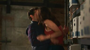 Alexandra Daddario sex In Can You Keep A Secret? (2019)