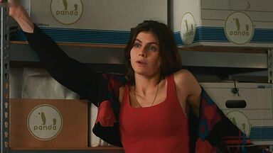 Alexandra Daddario sex In Can You Keep A Secret? (2019)