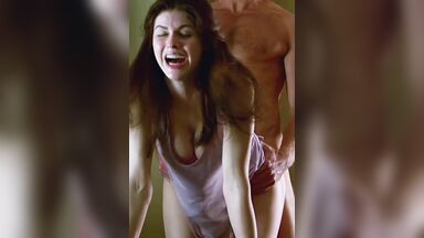 Alexandra Daddario In The Layover