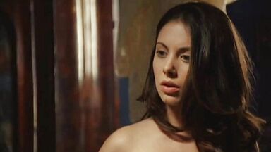 Alison Brie In Born