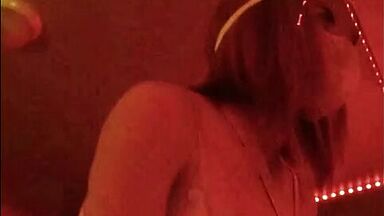 Alexandra Daddario In Songbird