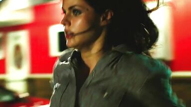 Alexandra Daddario sexy in Texas Chainsaw