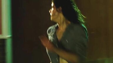 Alexandra Daddario sexy in Texas Chainsaw