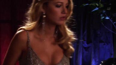 Blake Lively teen body in Gossip Girl