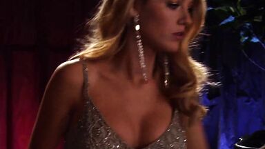 Blake Lively teen body in Gossip Girl
